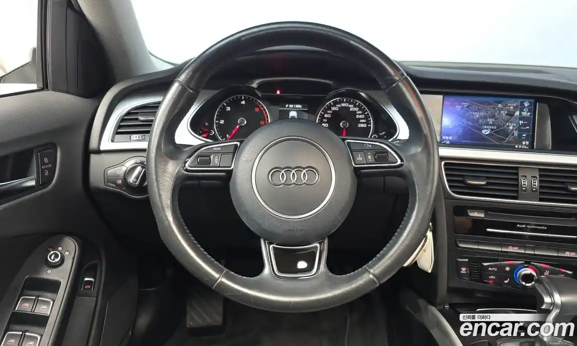 Audi A4 2015 2.0 автомат (гидро), фото 13