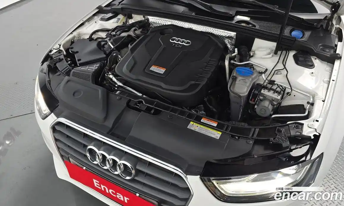 Audi A4 2015 2.0 автомат (гидро), фото 6