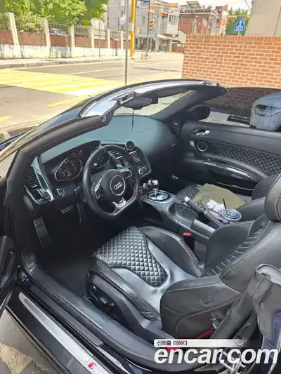 Audi R8 2013 5.2 автомат (гидро), миниатюра 11