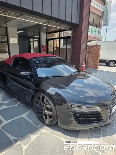 Audi R8 2013 5.2 автомат (гидро), миниатюра 3