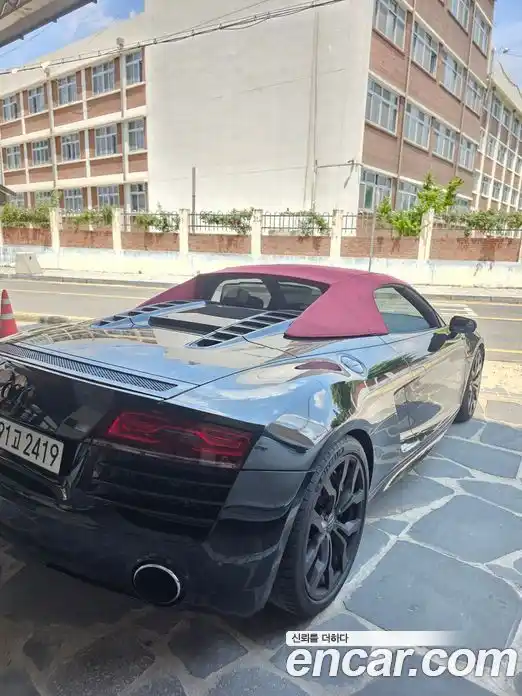 Audi R8 2013 5.2 автомат (гидро), фото 4