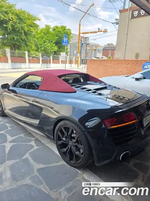 Audi R8 2013 5.2 автомат (гидро), фото 5