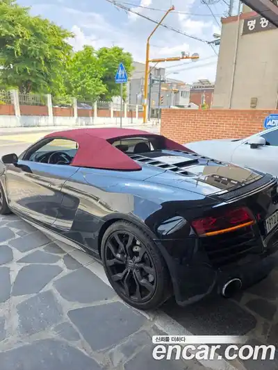 Audi R8 2013 5.2 автомат (гидро), миниатюра 5
