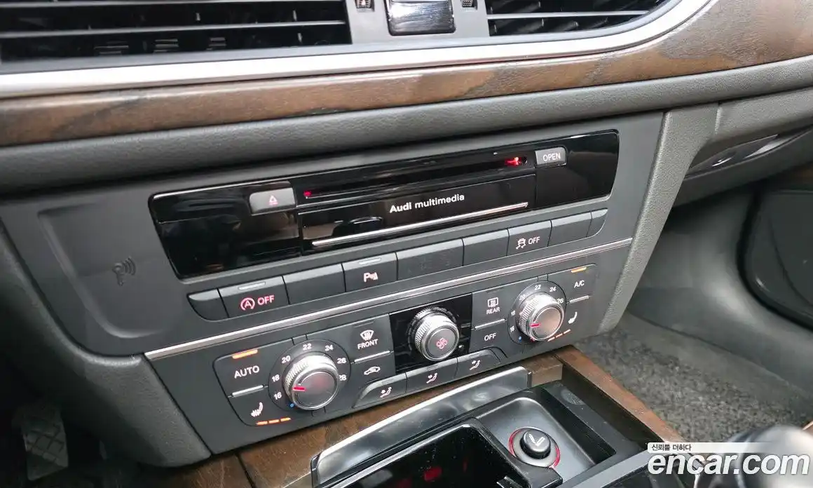 Audi A6 2015 2.0 автомат (гидро), фото 16