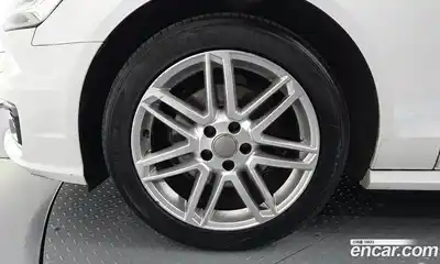Audi A6 2015 2.0 автомат (гидро), миниатюра 5
