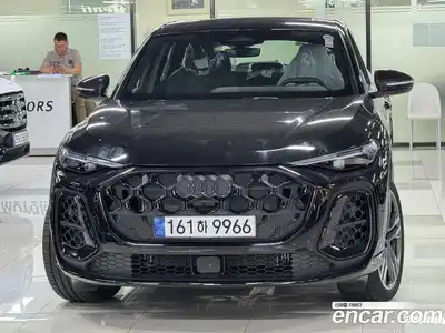 Audi Q5, 2025, 20 км