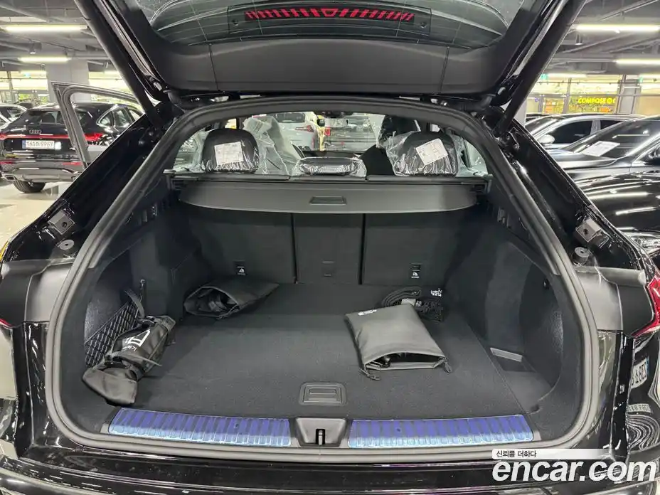 Audi Q5 2025 2.0 автомат (гидро), фото 14