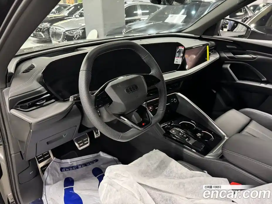 Audi Q5 2025 2.0 автомат (гидро), фото 4