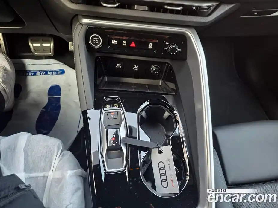 Audi Q5 2025 2.0 автомат (гидро), фото 18