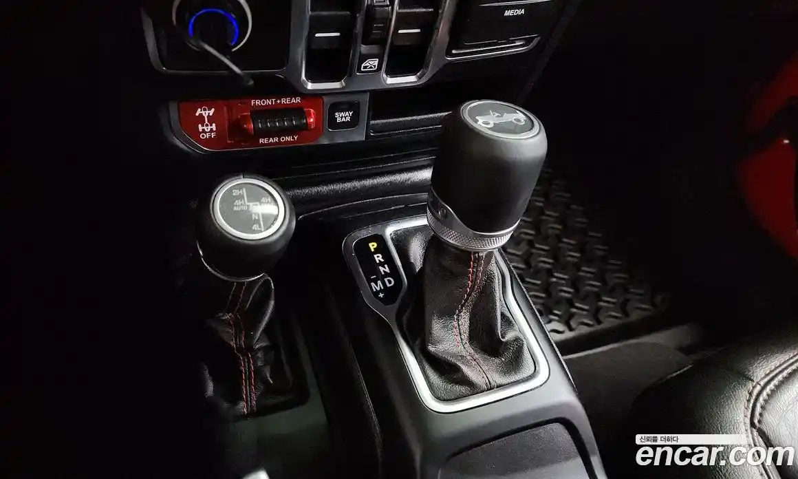 Jeep Wrangler 2019 2.0 автомат (гидро), фото 12