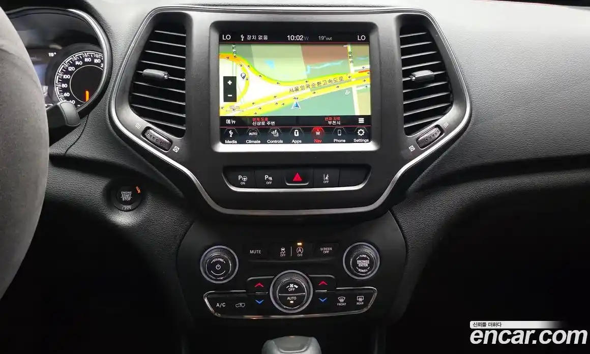 Jeep Cherokee 2019 3.2 автомат (гидро), фото 21