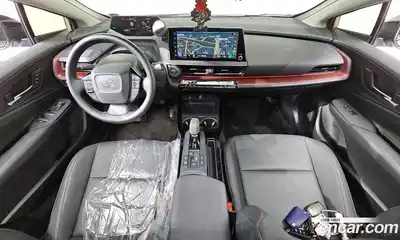Toyota Prius 2024 2.0 автомат (гидро), миниатюра 7 Toyota Prius 2024 2.0 автомат (гидро), миниатюра 7