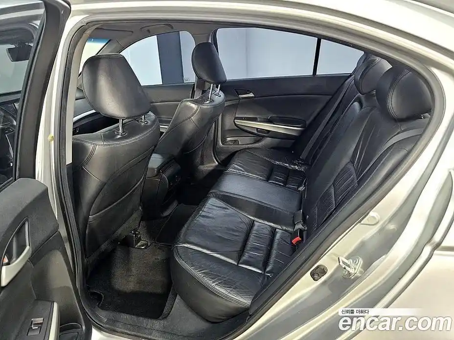 Honda Accord 2010 2.4 автомат (гидро), фото 9