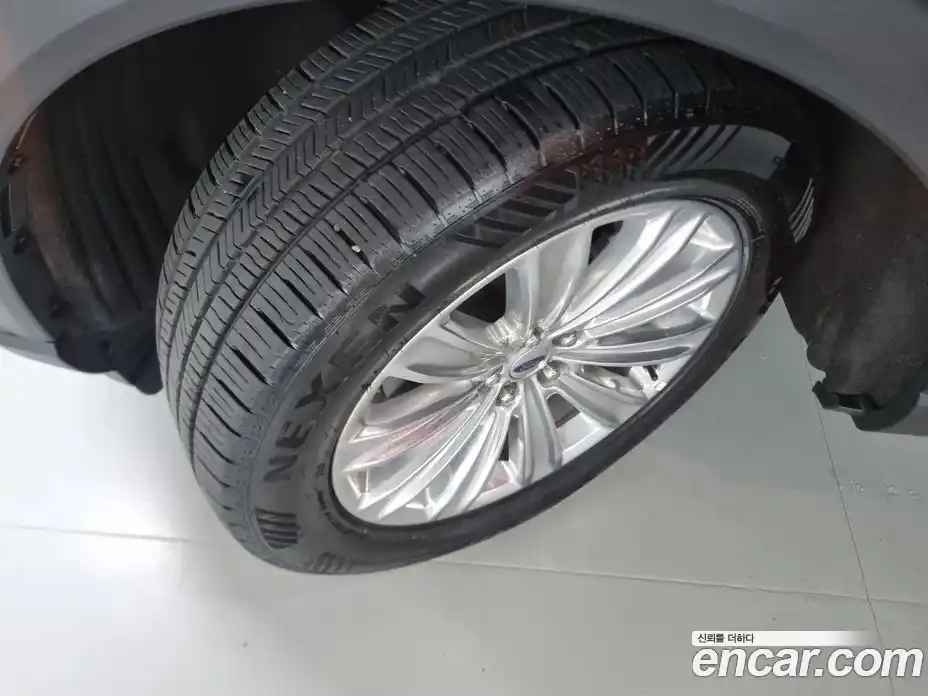 Ford Explorer 2021 2.3 автомат (гидро), фото 19