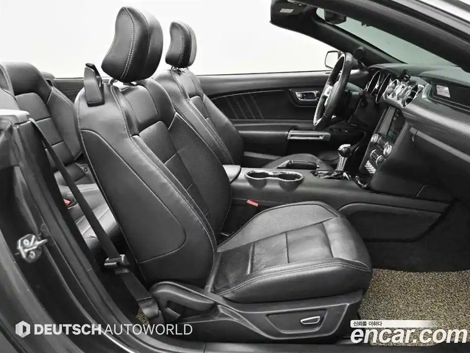Ford Mustang 2016 2.3 автомат (гидро), фото 9