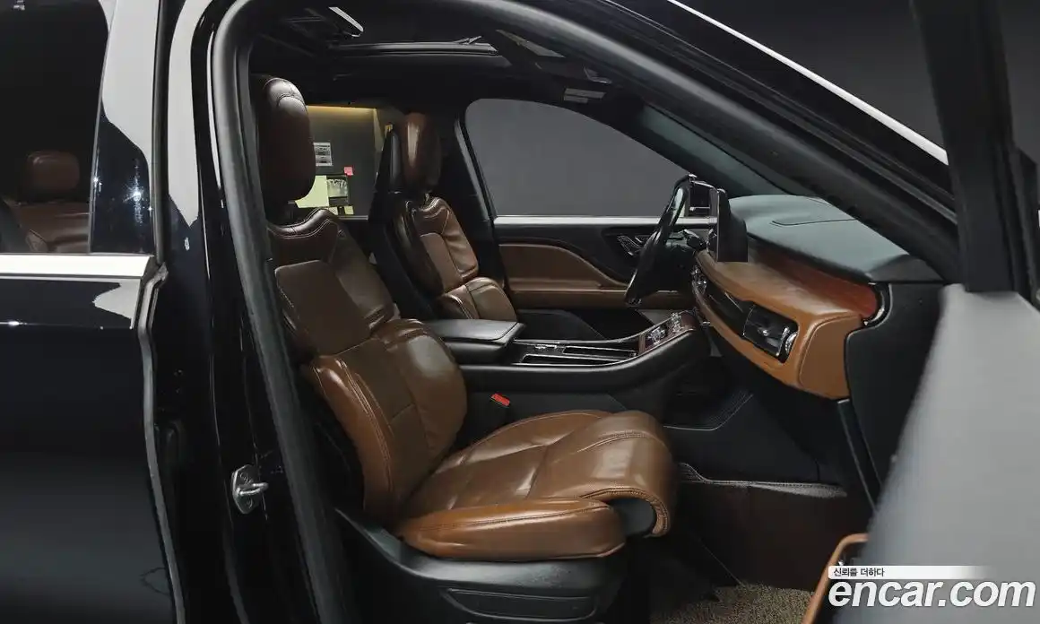 Lincoln Aviator 2021 3.0 автомат (гидро), фото 16 Lincoln Aviator 2021 3.0 автомат (гидро), фото 16