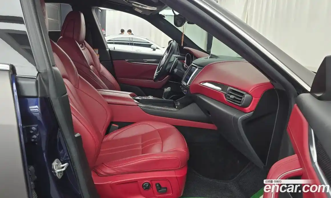 Maserati Levante 2018 3.0 автомат (гидро), фото 16