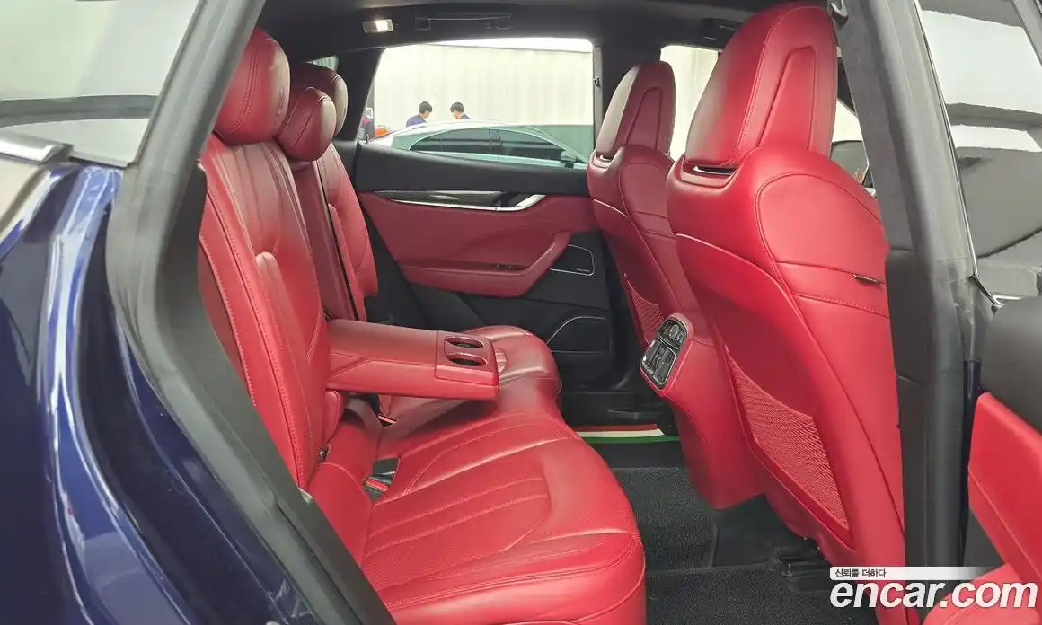Maserati Levante 2018 3.0 автомат (гидро), фото 17