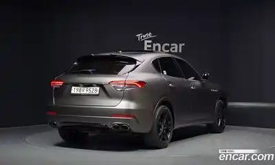 Maserati Levante 2018 3.0 автомат (гидро), миниатюра 2
