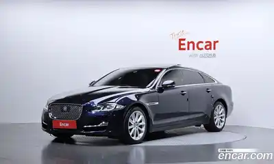 Jaguar XJ 2016 3.0 автомат (гидро), миниатюра 1 Jaguar XJ 2016 3.0 автомат (гидро), миниатюра 1