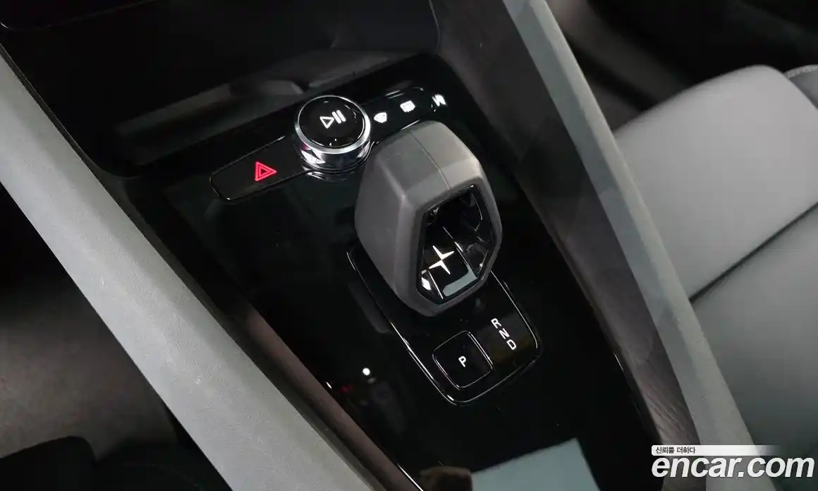 Polestar Polestar 2 2023 0.2 автомат (гидро), фото 11 Polestar Polestar 2 2023 0.2 автомат (гидро), фото 11