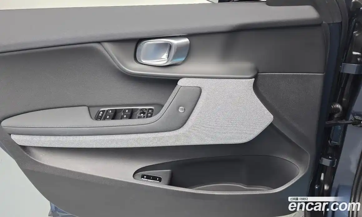 Polestar Polestar 2 2023 0.2 автомат (гидро), фото 13 Polestar Polestar 2 2023 0.2 автомат (гидро), фото 13