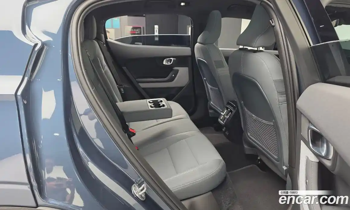 Polestar Polestar 2 2023 0.2 автомат (гидро), фото 15 Polestar Polestar 2 2023 0.2 автомат (гидро), фото 15
