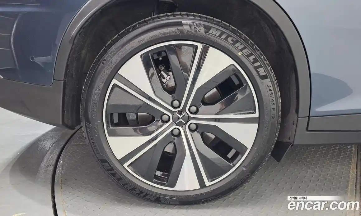 Polestar Polestar 2 2023 0.2 автомат (гидро), фото 6 Polestar Polestar 2 2023 0.2 автомат (гидро), фото 6
