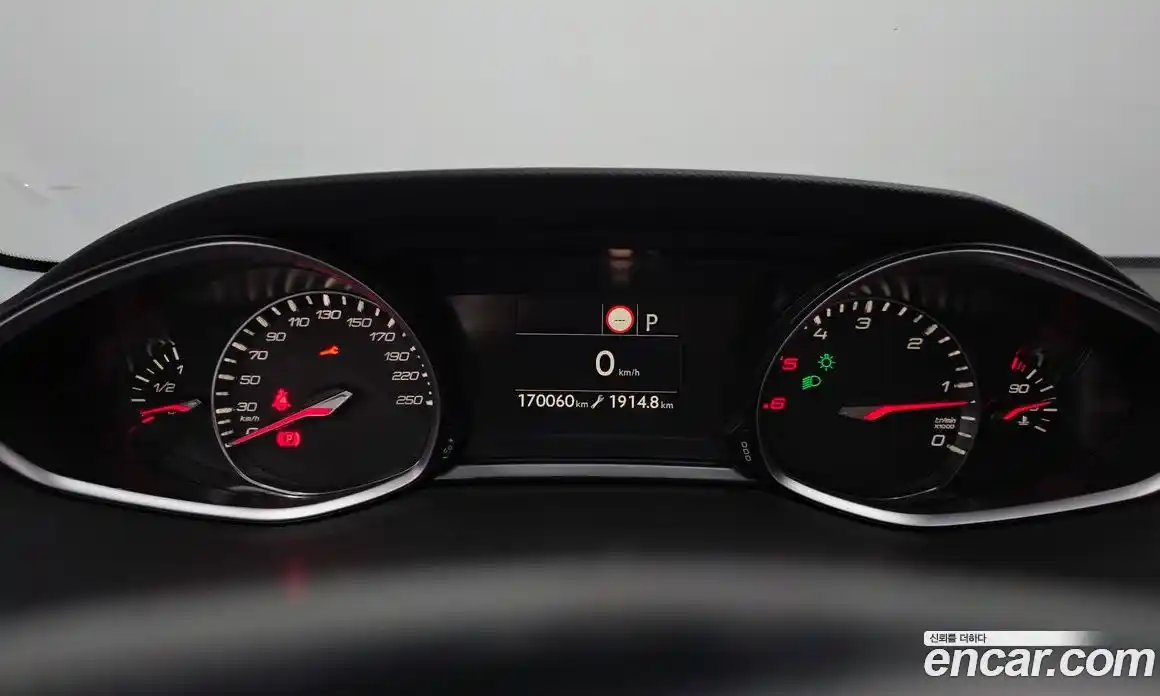Peugeot 308 2018 1.6 автомат (гидро), фото 8