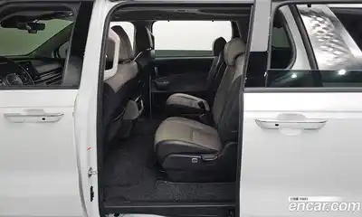 Kia Carnival 2024 1.6 автомат (гидро), миниатюра 11