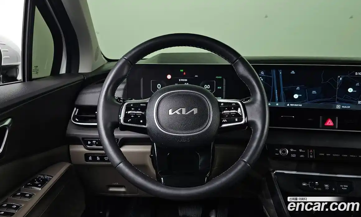 Kia Carnival 2024 1.6 автомат (гидро), фото 14
