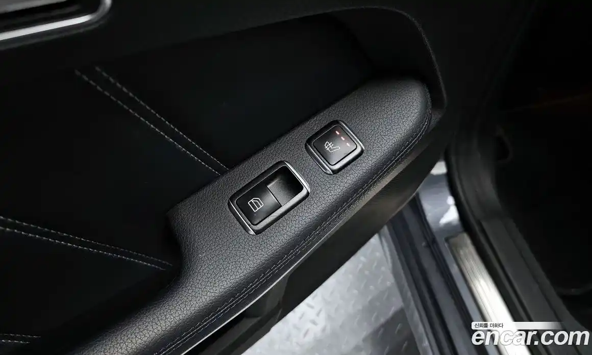 Mercedes-Benz E-Class 2015 3.5 гидро, фото 17 Mercedes-Benz E-Class 2015 3.5 гидро, фото 17