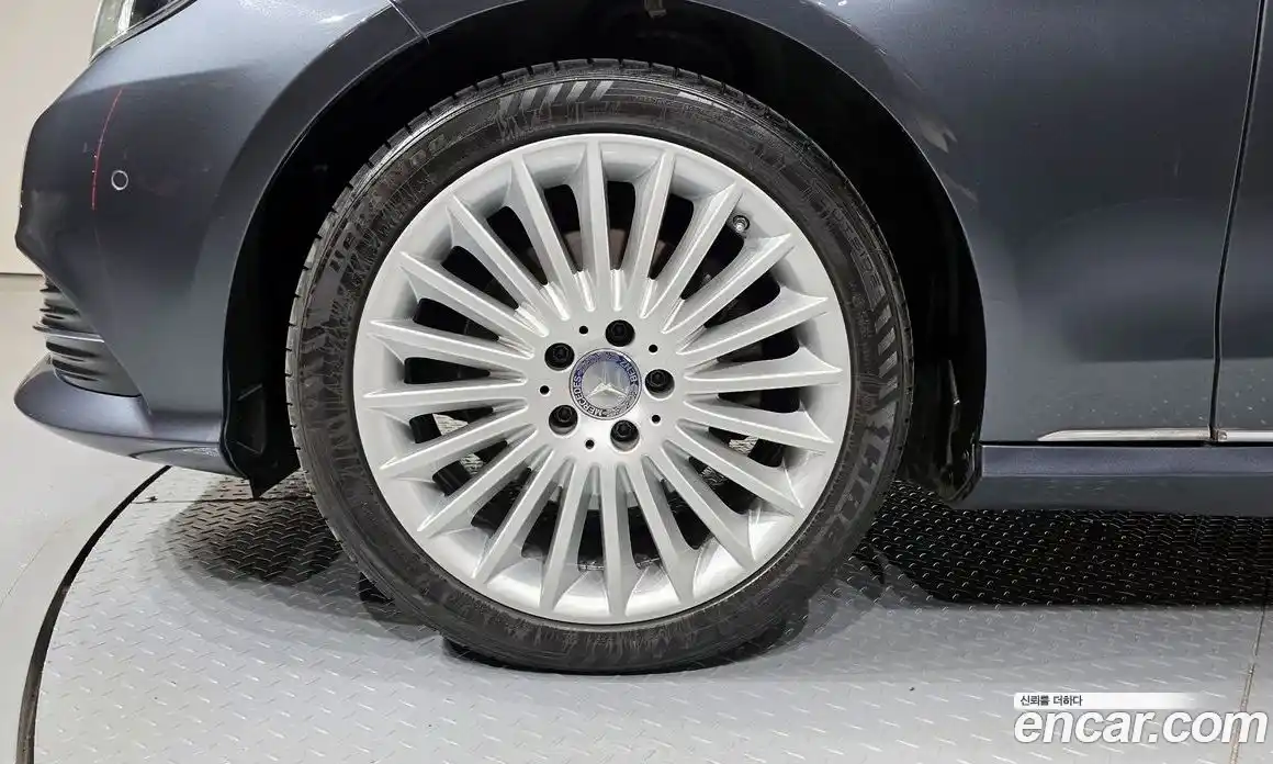Mercedes-Benz E-Class 2015 3.5 гидро, фото 5 Mercedes-Benz E-Class 2015 3.5 гидро, фото 5