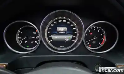 Mercedes-Benz E-Class 2015 3.5 гидро, миниатюра 8 Mercedes-Benz E-Class 2015 3.5 гидро, миниатюра 8