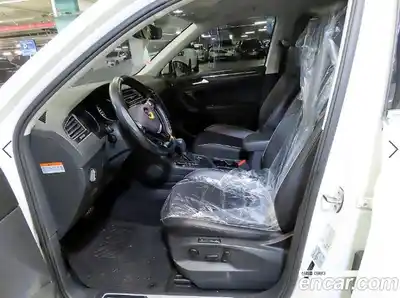 Volkswagen Tiguan 2020 2.0 автомат (гидро), миниатюра 6