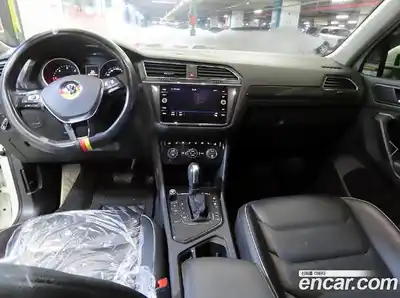 Volkswagen Tiguan 2020 2.0 автомат (гидро), миниатюра 10
