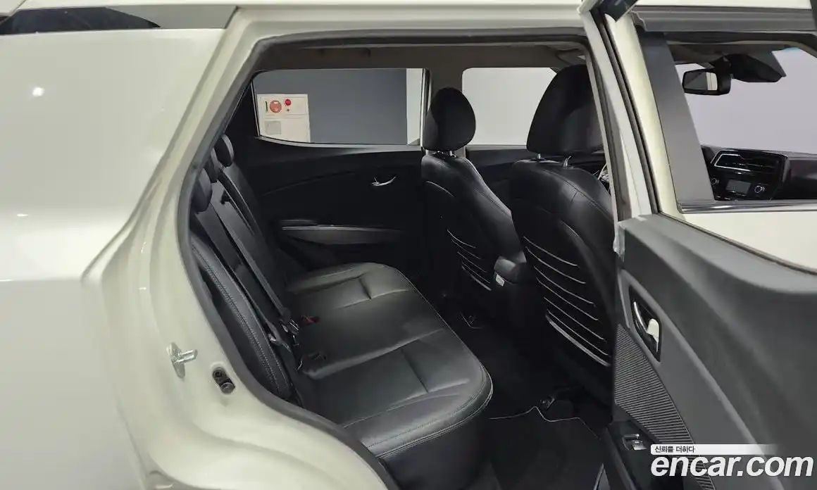 SsangYong TIBOLI 2020 1.6 автомат (гидро), фото 12