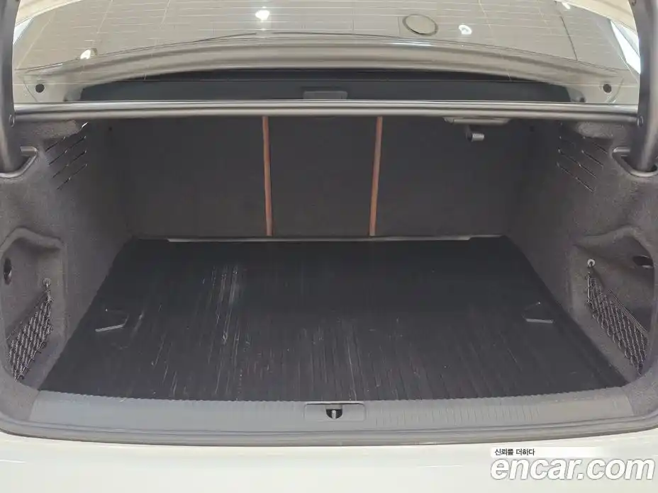 Audi A4 2023 2.0 автомат (гидро), фото 20