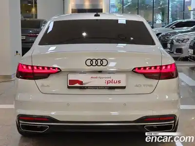 Audi A4 2023 2.0 автомат (гидро), миниатюра 4