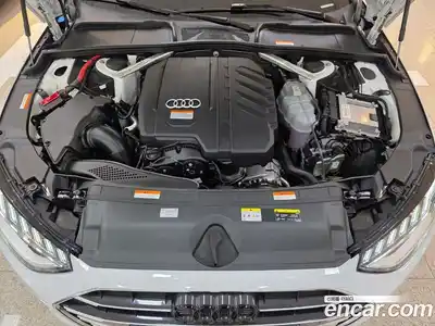 Audi A4 2023 2.0 автомат (гидро), миниатюра 6