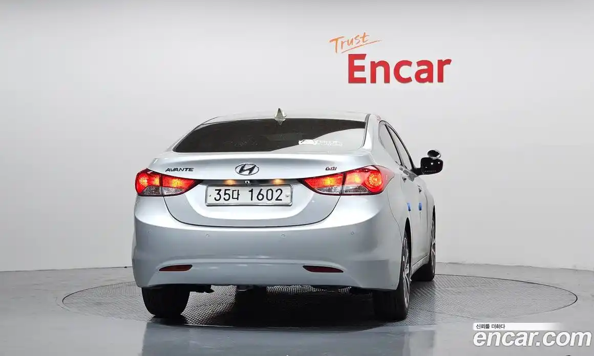 Hyundai Avante 2013 1.6 автомат (гидро), фото 4