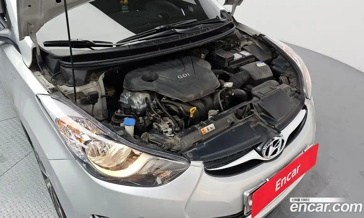 Hyundai Avante 2013 1.6 автомат (гидро), фото 6