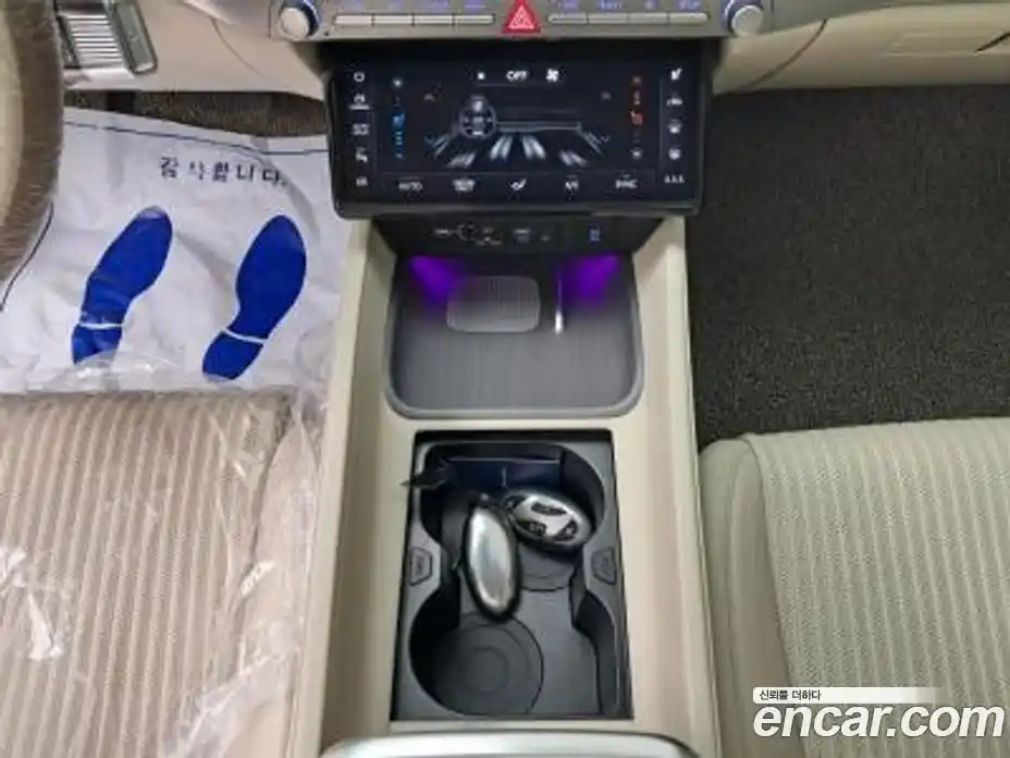 Hyundai Grandeur 2023 1.6 автомат (гидро), фото 17