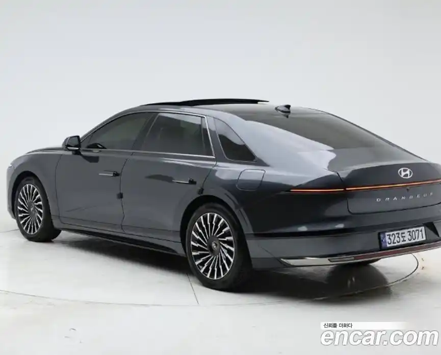 Hyundai Grandeur 2023 1.6 автомат (гидро), фото 3