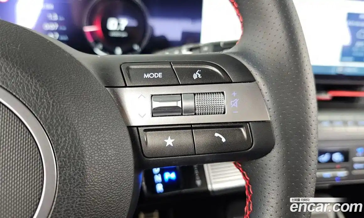 Hyundai Kona 2024 1.6 автомат (гидро), фото 33