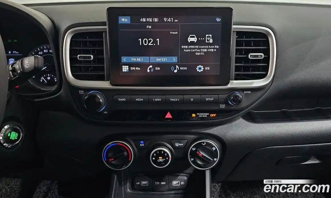 Hyundai Venue 2022 1.6 автомат (гидро), фото 31