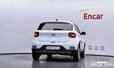 Hyundai Venue 2022 1.6 автомат (гидро), миниатюра 4