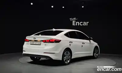 Hyundai Avante 2016 1.6 автомат (гидро), миниатюра 2