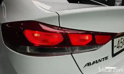 Hyundai Avante 2016 1.6 автомат (гидро), миниатюра 9