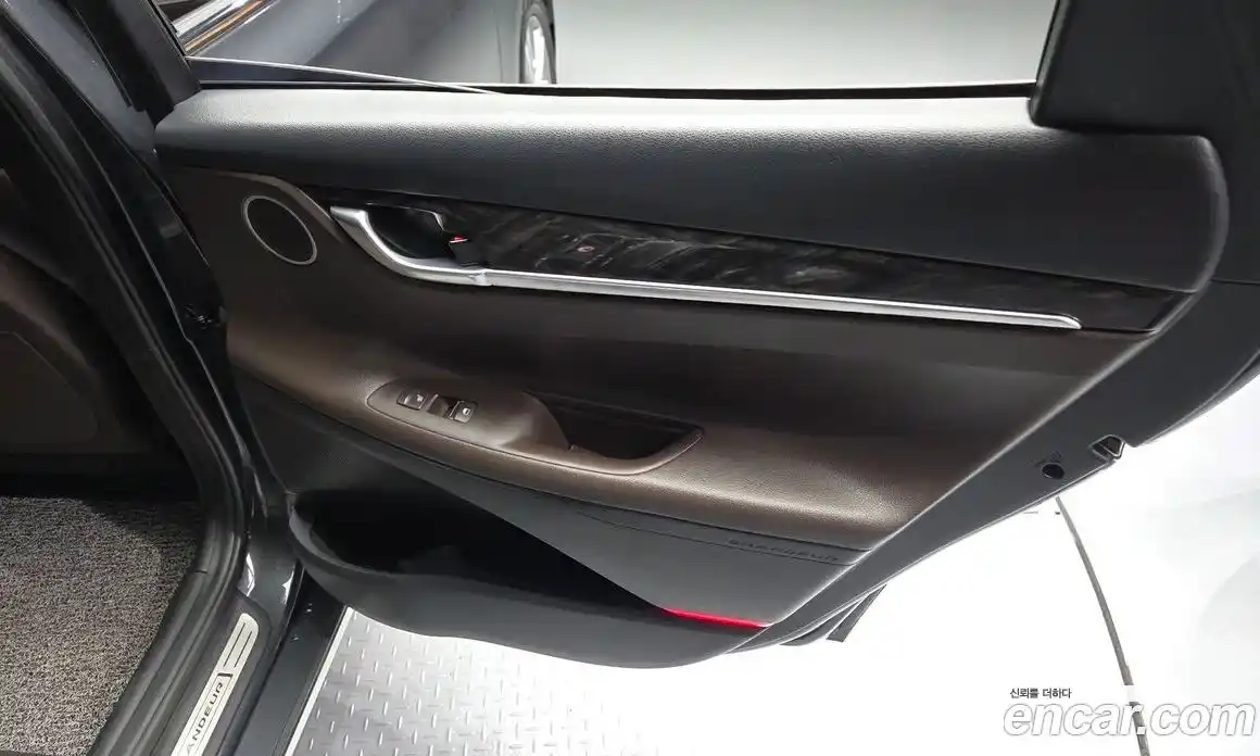 Hyundai Grandeur 2018 2.4 автомат (гидро), фото 15